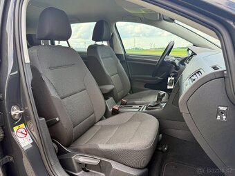 Volkswagen e-Golf,  32kWh,SoH 89%,CCS,NAVI, s DPH 349 000,- - 14