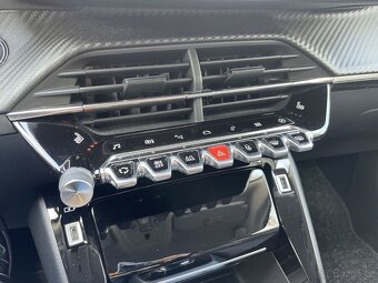 Peugeot 2008 e-2008 Allure - 14