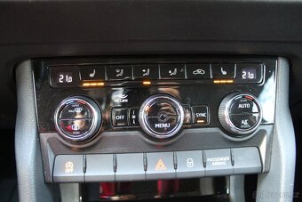 Škoda Karoq 1.5 TSI 110Kw 1.majitel 42000km servis tempomat - 14