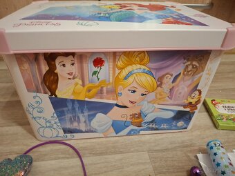 Hračky 40 kusů, Disney box,puzzle,lampa,knihy,pop-it - 14