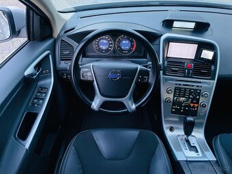 Volvo XC60 2.4SD 5VÁLEC 4x4 AUTOMAT VÝHŘEV TAŽNÉ SENZORY - 14