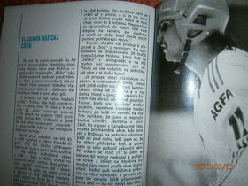 hokejové puky,plátěný hokejový kalendář,samolepky MS - 14