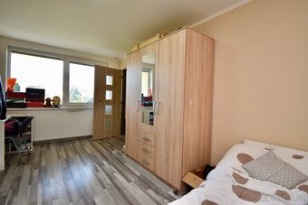 Rd v Týnci nad Labem, 6+1, zahrada 594 m2 - 14