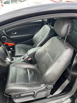 Renault Megane coupe 1.4i 96kw, rv. 2010, najeto 122tis. - 14