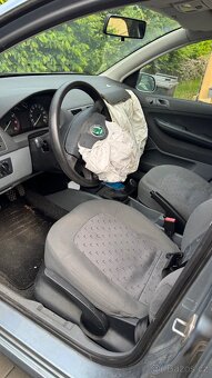 Škoda Fabia sedan 1,4 na náhradní díly nebo opravu - 14