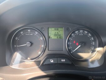 skoda roomster facelift - 14