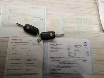 VW TOURAN 2.0TDi NAFTA 125 KW = 7. MÍSTNEJ, RV 2009 ZA 59,, - 14