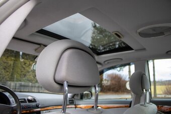 Mercedes-Benz E trieda Sedan E280 CDI - 14