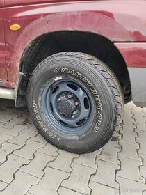 Kola komplet 15" pickup Ford Mazda a jiné,nový lak, vyvažená - 14