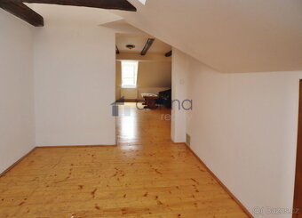 Pronájem podkrovního bytu 3+kk, 140m², ul. Palackého, Praha  - 14