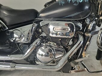 Suzuki VZ 800 Marauder - 14