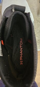 Under Armour UA...Unisexové boty
N - 14