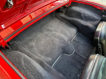 Chevrolet Corvette C2 Sting Ray - 14