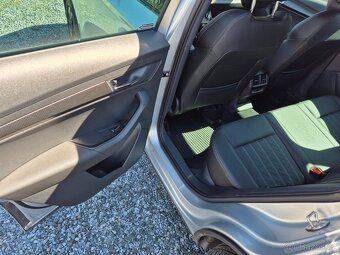 Škoda Karoq 2,0TSI 44 Sportline 2023 , ČR, 35000km,kůže - 14
