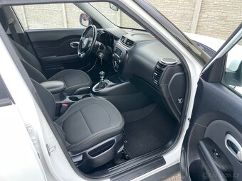 Kia Soul 1.6 CRDi 94KW Silber - 14
