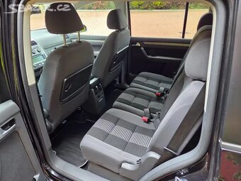 VW Touran 2.0TDI 103kW 1.maj.177tis.km,bez koroze,serviska - 14
