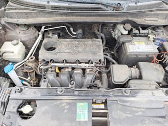 Hyundai ix35 2.0, 120 kW benzín, manuál - 14