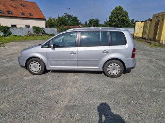Volkswagen Touran - 14