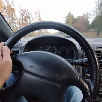 Subaru impreza 2.0i - 14