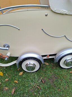 Starožitný kočárek pro miminko č.  202 - 14