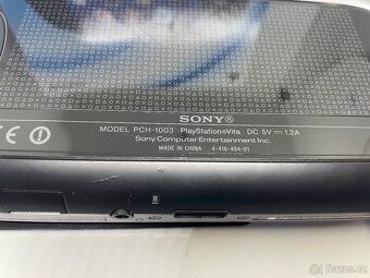 PS Vita Wi-Fi (PCH-1003) OLED - 14