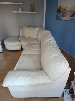 Bytový nábytek, pračka, postele , gauče , stolky , televize - 14