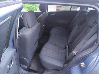 Renault Mégane combi 1.6 16v r.v.4/2006 - 14