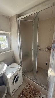 Menší rodinný dům se zahradou v širším centru Hradce Králové - 14