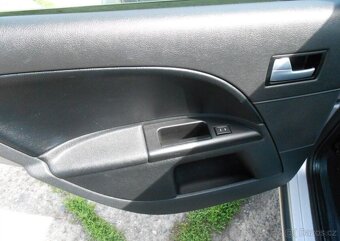 Ford Mondeo 1,8 92 kW Digiklima Serviska benzín - 14