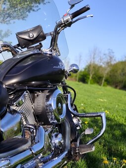 Yamaha XVS 1100 V-Star – stylový cruiser s duší i zvukem - 14