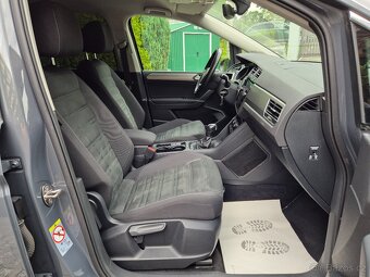VW Touran • 2.0TDi 110kw DSG • 2021 • 7.míst • Tažné • ACC • - 14