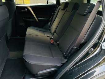 Toyota Rav4 2.0D 105KW MANUÁL 1.MAJITEL KAMERA TAŽNÉ - 14