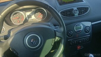 Renault Clio 3 kombi - 14