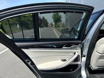 BMW M550i, xDrive, 1.MAJITEL, ČR, 2017, 4.4 BiTurbo V8, DPH - 14