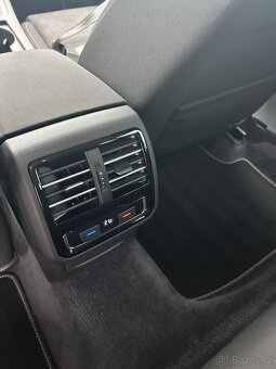 VW Passat 2.0Tdi 110kw 2016 DSG naj.250Tkm servis VW - 14