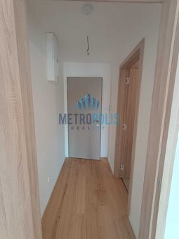 Moderní 1+kk s terasou, předzahrádkou a parkováním – novosta - 14