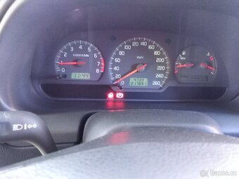 Volvo V40 1.8 90kW - 14