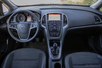 Opel Astra 1.6 CDTI /AJ NA SPÁTKY/ - 14