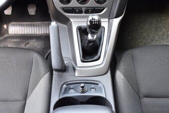 Ford Focus Combi 2013 1.6 TDCi 85kw 171tkm 2x kola - 14