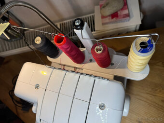 Overlock AEG 760 moderní - TOP stav - 14