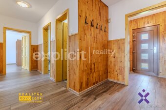 Prodej rodinného domu 5+1 333 m2, pozemek 2 555 m2 - Bzenec, - 14
