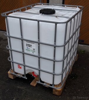 Zásobník 1000 litrů - potravinářský - víno,voda, kvas - 14