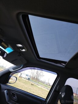 Mazda Tribute 2.3i 4x4 - 14