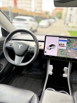 Tesla Model 3 Long Range - 14
