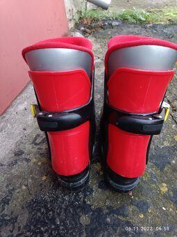 Prodám dětský lyžařský set - 14