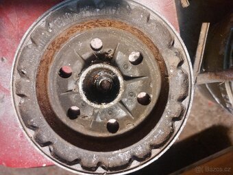 Kola na Jawa kyvacka velká. Cena za vše. - 14