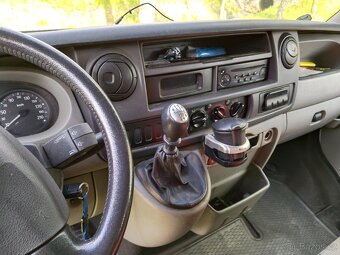 prodám Renault master 2010 , 2.5 tdci,osobní nákladní obytný - 14