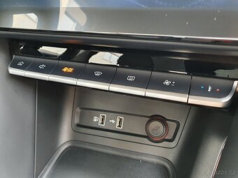 MG ZS 1.5 78kW 71tkm  - záruka Autodraft - - 14