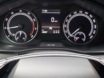 Škoda Kamiq 1.0 Tsi 81kw v plné tovární záruce - 14