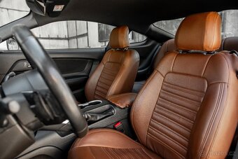 Ford Mustang 3.7V6 - 14